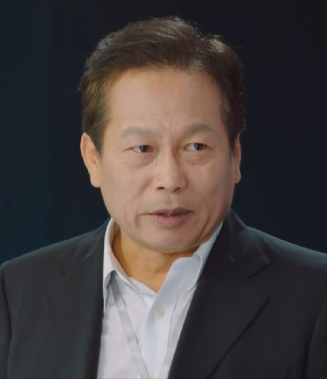 인터뷰 컷